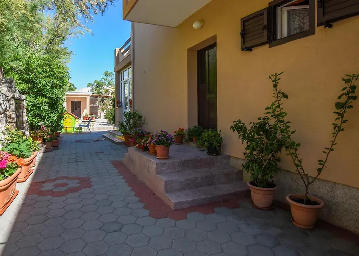 With Parking Space Pag - 6316 Apartman Pag Town