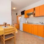 Apartment With Parking Space Pag - 6316