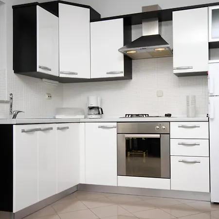 Apartman With Parking Space Pag - 6316