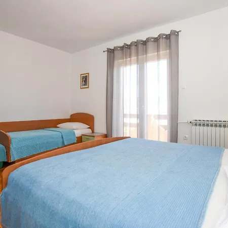 Apartman With Parking Space Pag - 6316 *