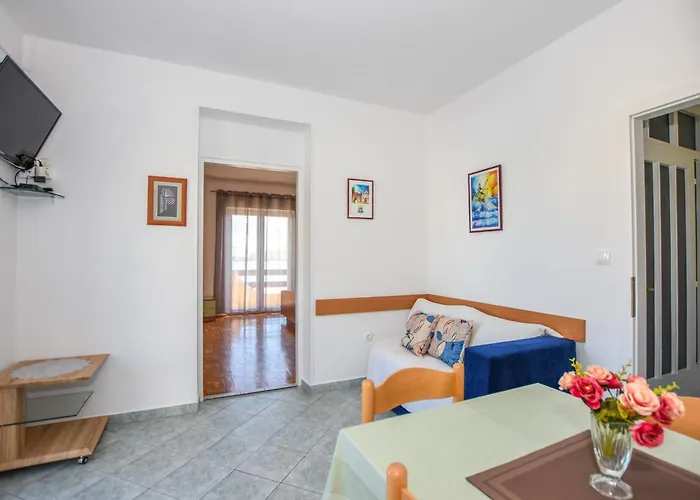 Apartament With Parking Space Pag - 6316 Pag Town