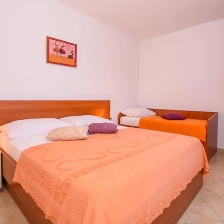 With Parking Space Pag - 6316 Pag Town