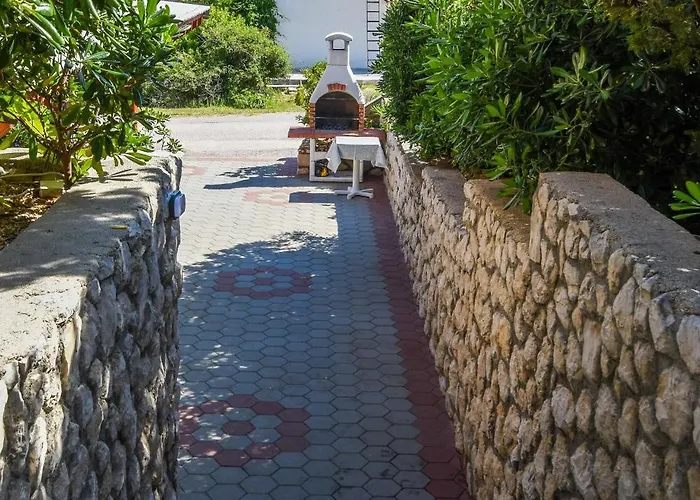 Apartment With Parking Space Pag - 6316 Pag Town