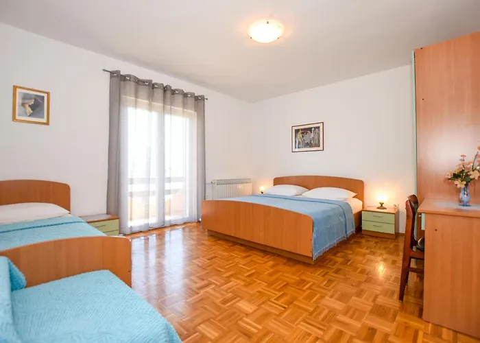 Apartment With Parking Space Pag - 6316