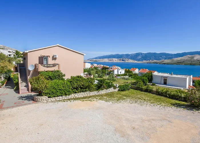 With Parking Space Pag - 6316 Pag Town