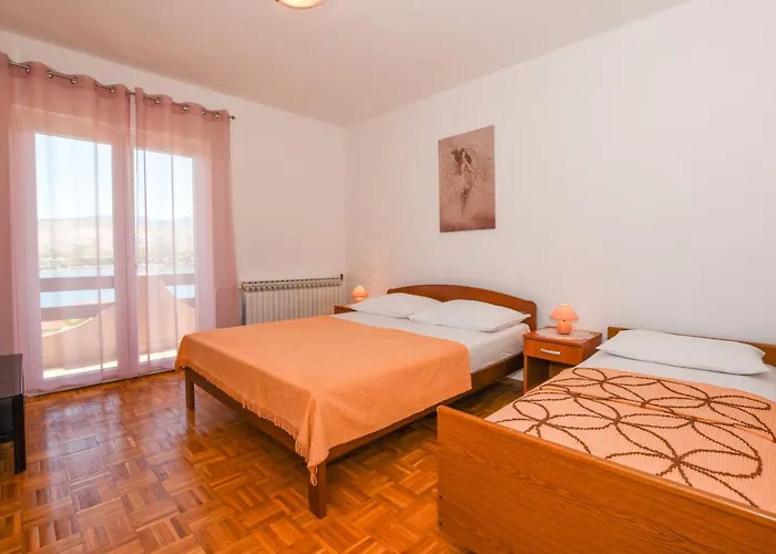 Apartment With Parking Space Pag - 6316
