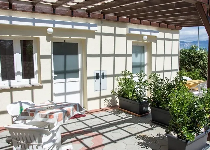 Apartment With Parking Space Pag - 6316 Pag Town